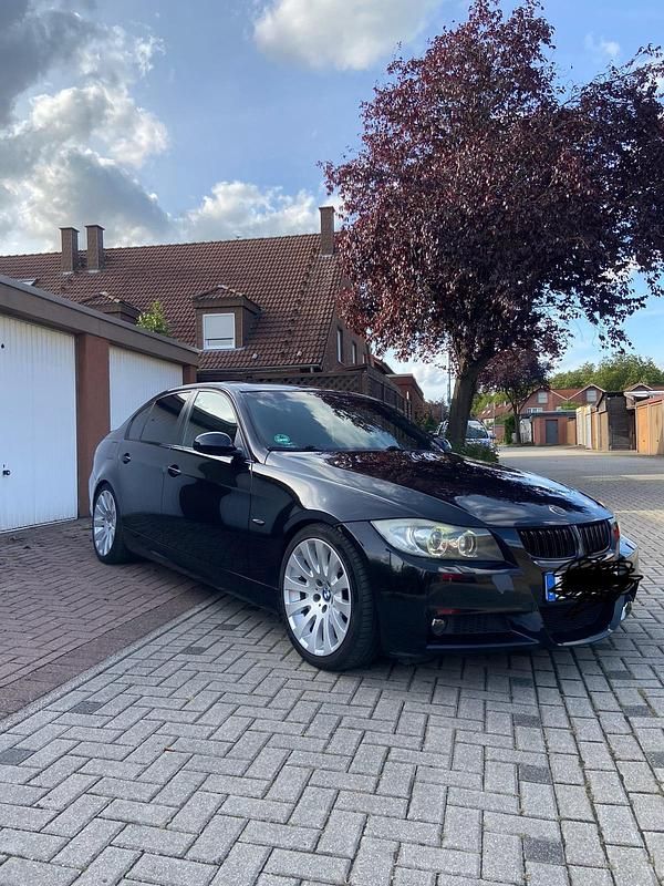 Schwarz Gebraucht 2006 BMW 325 M Sport Limousine | 5.499 € - Bild 1/4