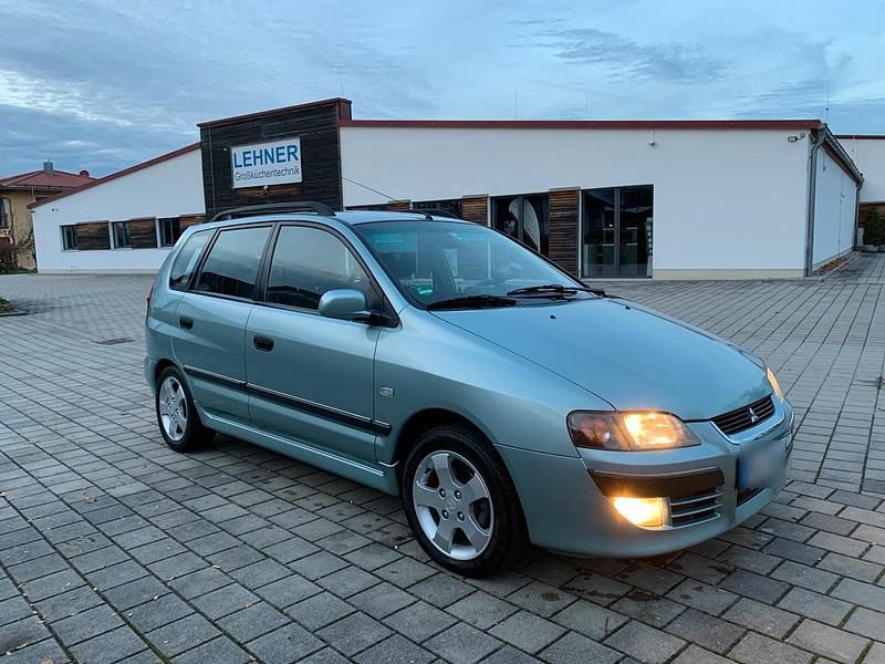 Second-hand Mitsubishi Space Star 102 CP (75 kW) 2004 Gri Monovolum