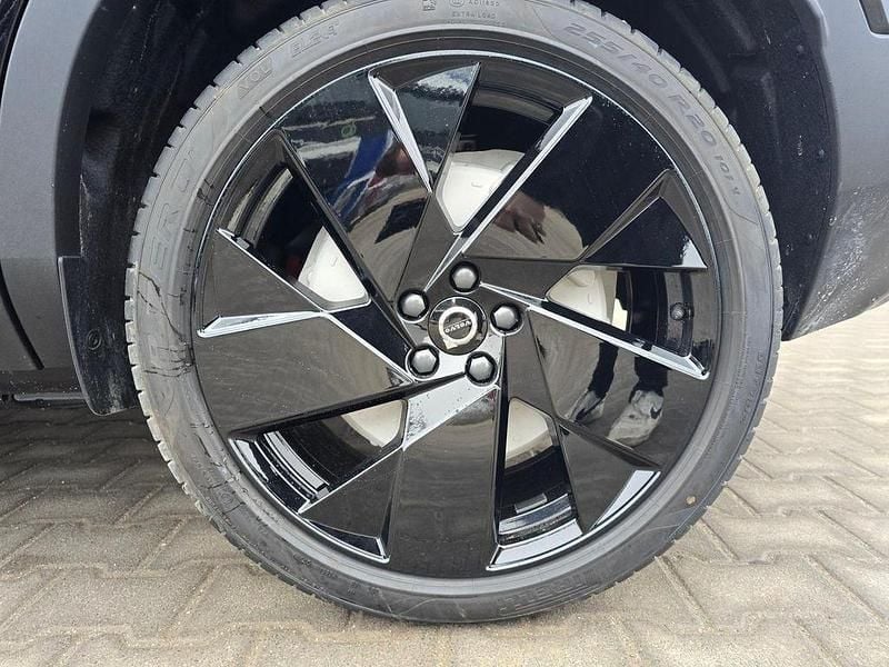 Gebraucht Volvo EX40 Performance 325 kW (442 PS) 2025 Onyx black SUV