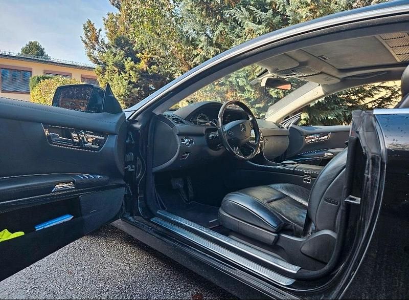 Gebraucht Mercedes CL500 387 PS (284 kW) 2011 Schwarz Coupé