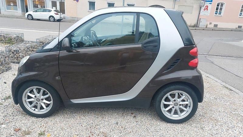 Braun Gebraucht 2008 Smart ForTwo Coupé Edition #1 Coupé | 4.800 € (Fairer Preis) - Bild 1/4