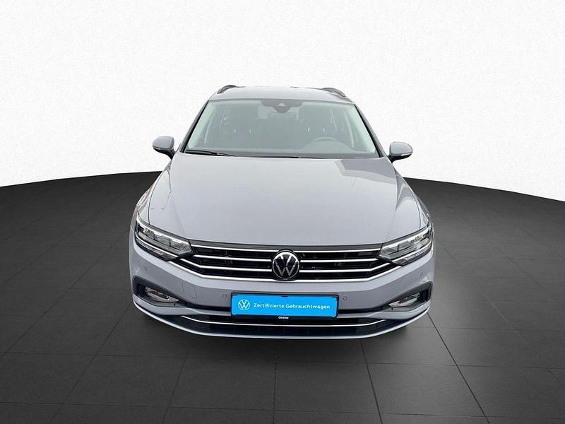 Gebraucht VW Passat Business 150 PS (110 kW) 2023 Grau Kombi