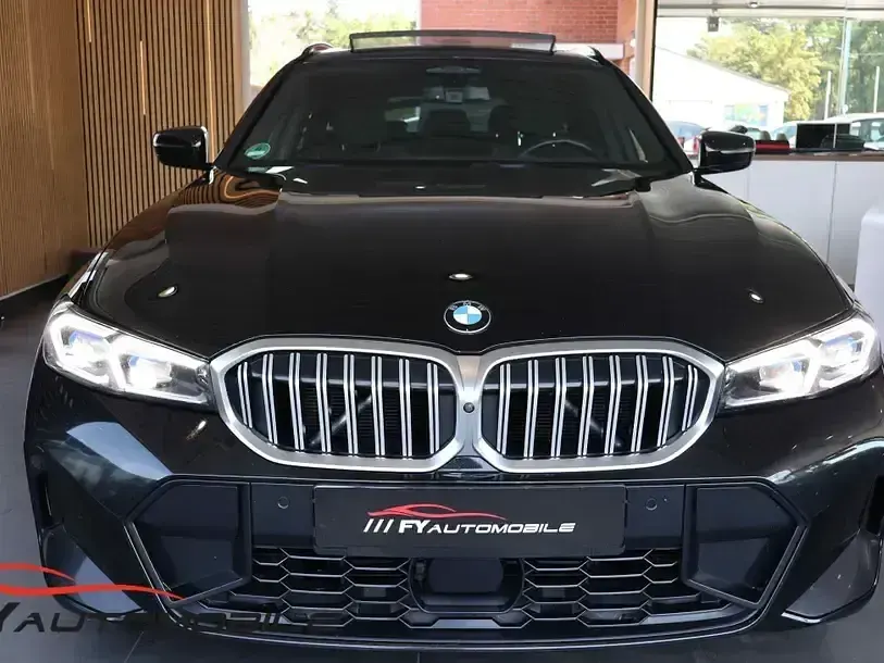 Gebraucht BMW 320 M Sport 190 PS (139 kW) 2025 Schwarz Limousine