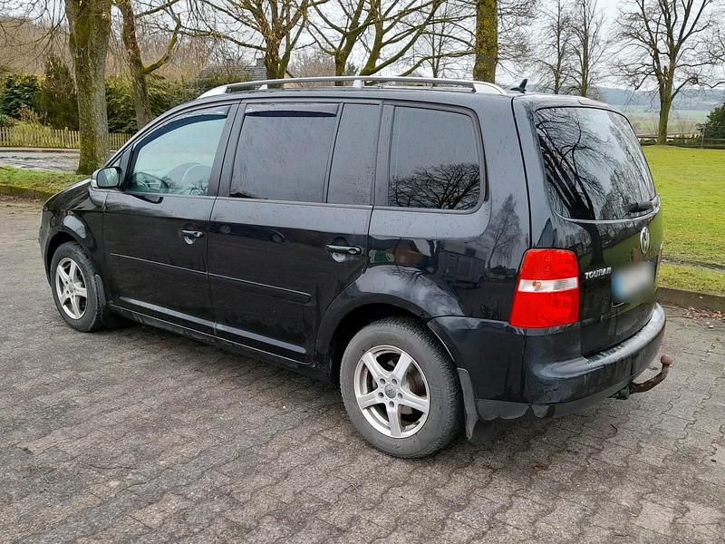 Gebraucht VW Touran 140 PS (102 kW) 2006 Schwarz Van / Kleinbus