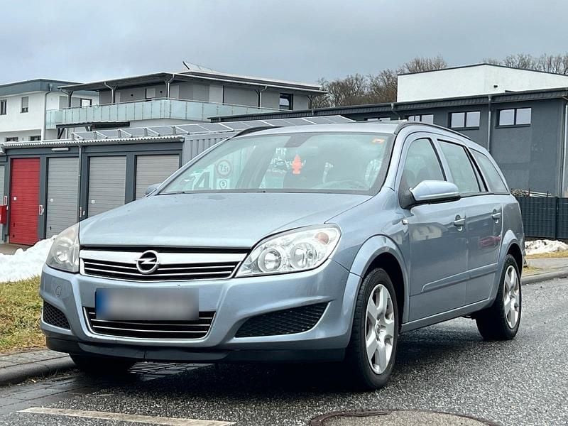 Gebraucht Opel Astra 150 PS (110 kW) 2008 Grau Kombi