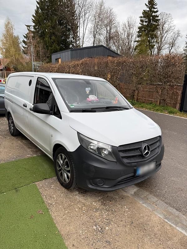 Gebraucht Mercedes Vito 114 PS (83 kW) 2015 Weiß Van