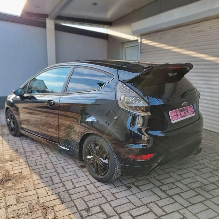 Gebraucht Ford Fiesta Sport 125 PS (91 kW) 2013 Schwarz Kleinwagen