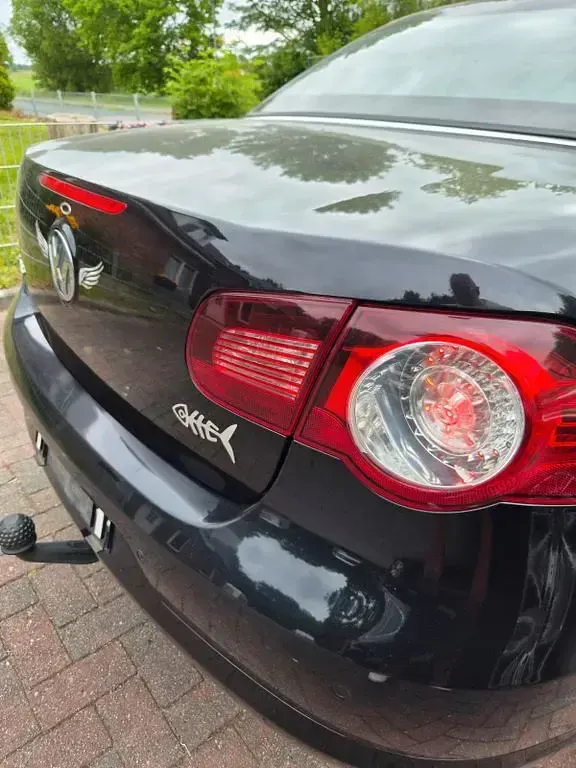 Gebraucht VW Eos 140 PS (102 kW) 2009 Schwarz Cabrio