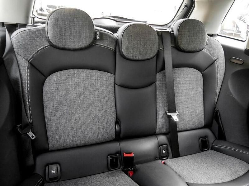 Gebraucht Mini ONE Classic 102 PS (75 kW) 2022 Moonwalk grey () Kleinwagen