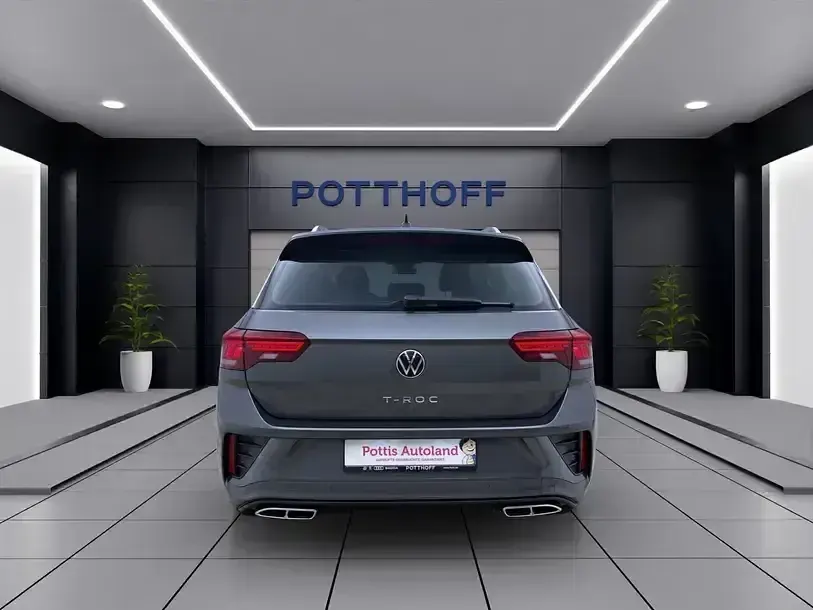 Gebraucht VW T-Roc R-line 110 PS (80 kW) 2024 Indiumgrau metallic SUV