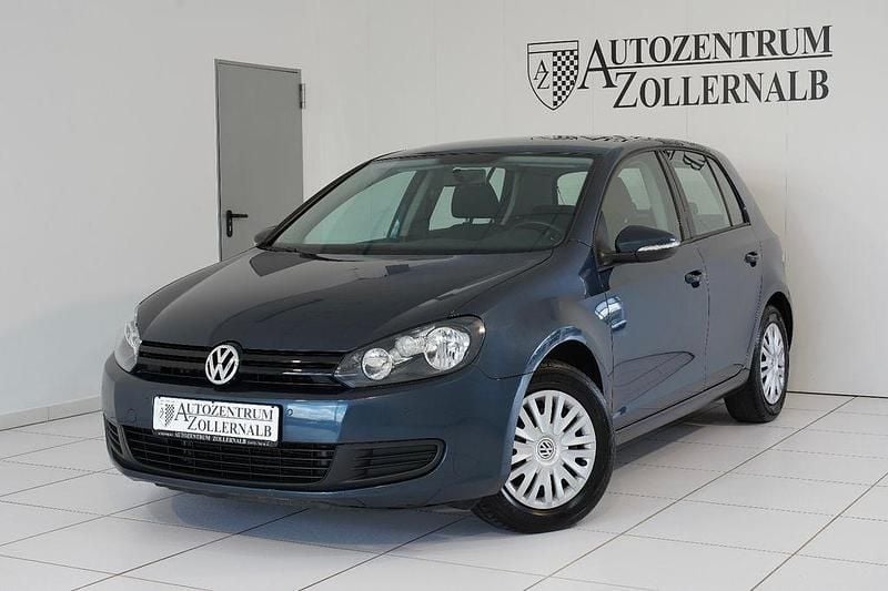 Blau Gebraucht 2010 VW Golf VI Trendline Limousine | 4.990 € (Fairer Preis) - Bild 1/4