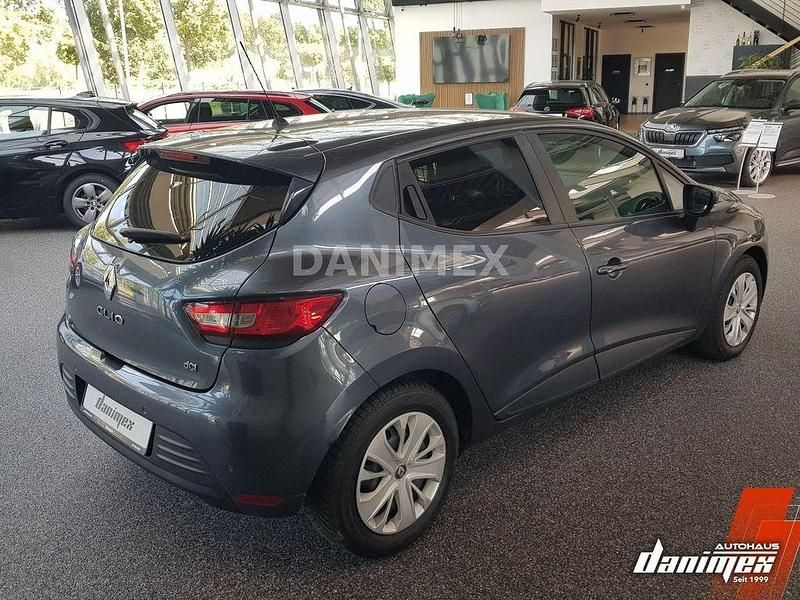 Gebraucht Renault Clio IV 75 PS (55 kW) 2017 Grau Limousine