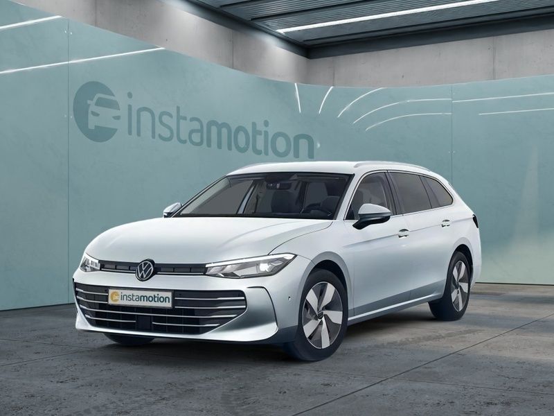 Silber Gebraucht 2024 VW Passat Business Kombi | 33.220 € (Fairer Preis) - Bild 1/4
