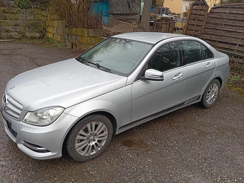 Gebraucht Mercedes C200 184 PS (135 kW) 2012 Silber Limousine
