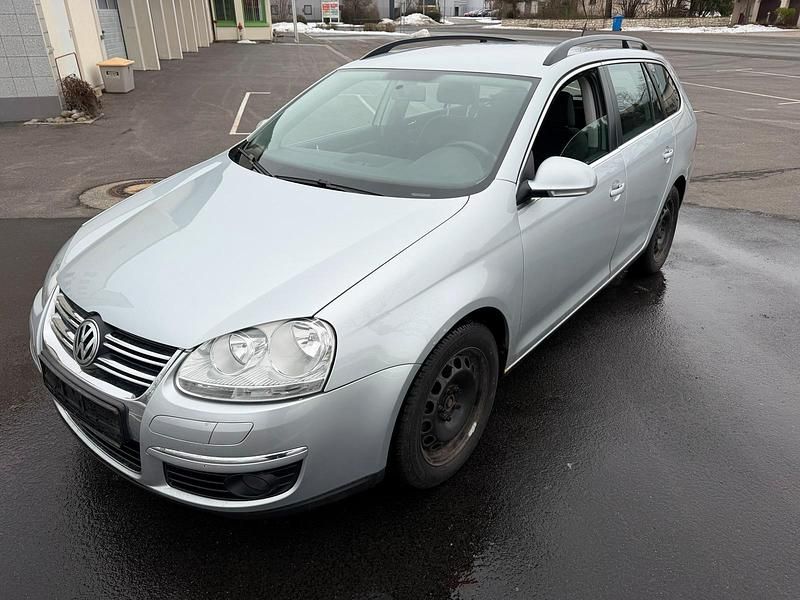 Gebraucht VW Golf V 105 PS (77 kW) 2008 Silber Kombi