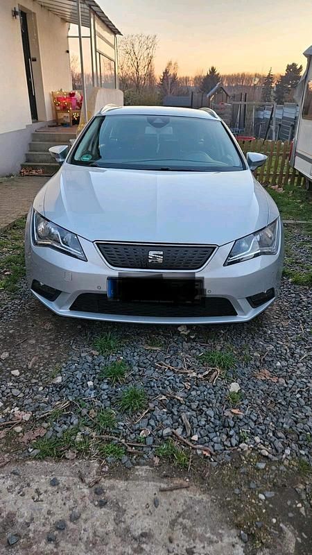 Gebraucht Seat Leon Ecomotive 110 PS (80 kW) 2016 Silber Kombi