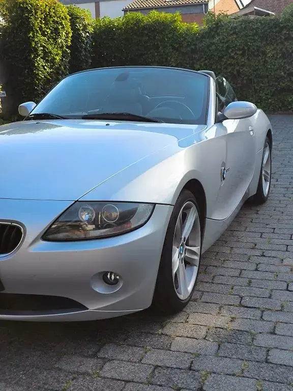 Gebraucht BMW Z4 170 PS (125 kW) 2004 Silber Cabrio