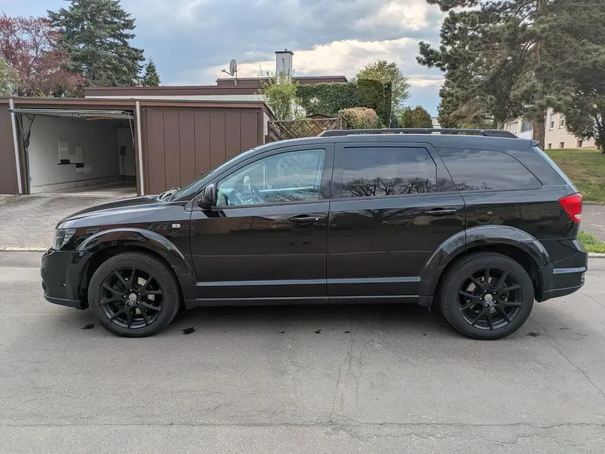 Gebraucht Fiat Freemont 170 PS (125 kW) 2014 Schwarz SUV
