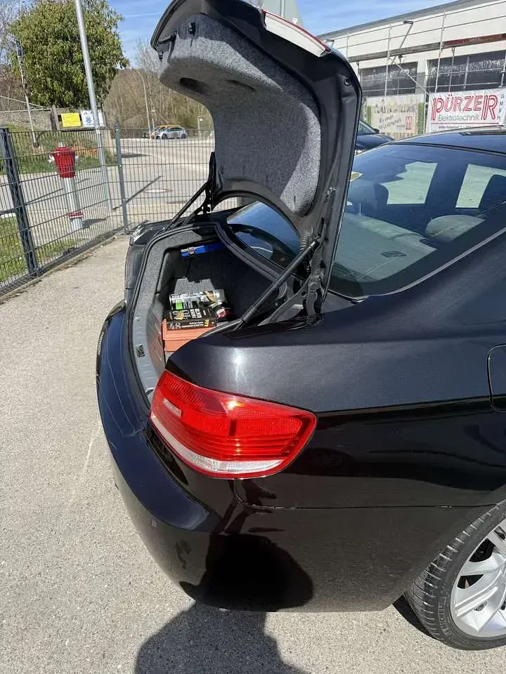 Gebraucht BMW 320 M Sport 170 PS (125 kW) 2007 Schwarz Coupé