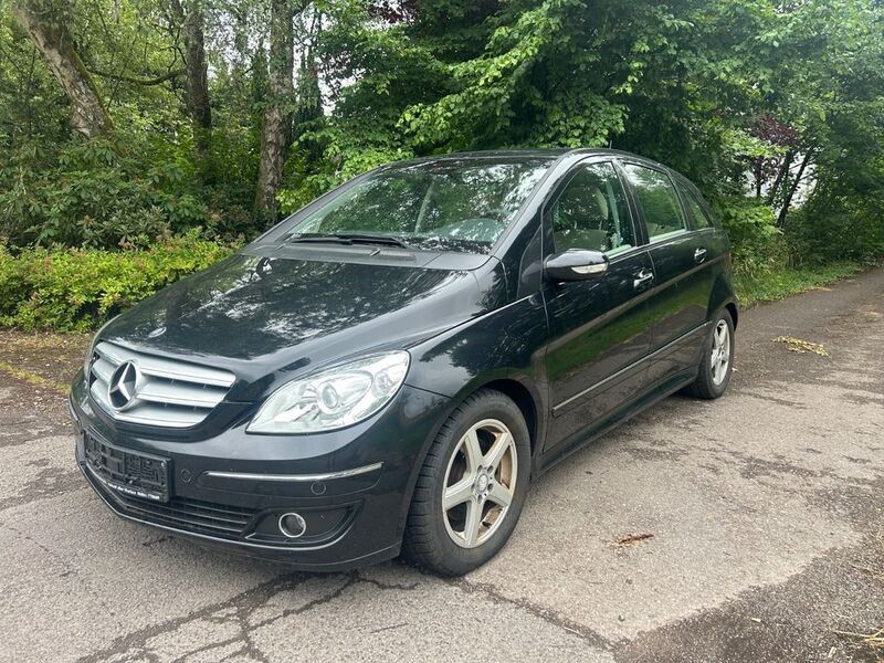 Schwarz Gebraucht 2006 Mercedes B180 Van / Kleinbus | 2.999 € (Superpreis) - Bild 1/4