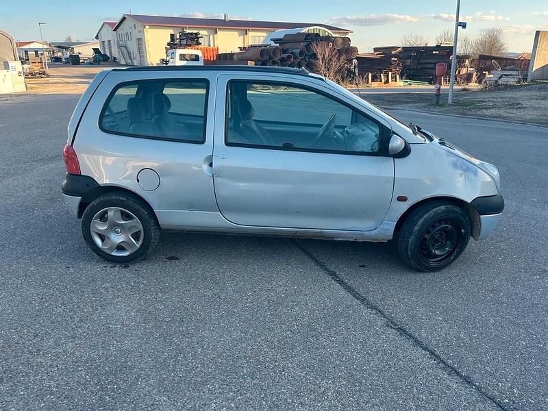 Gebraucht Renault Twingo 58 PS (42 kW) 2001 Silber Kleinwagen