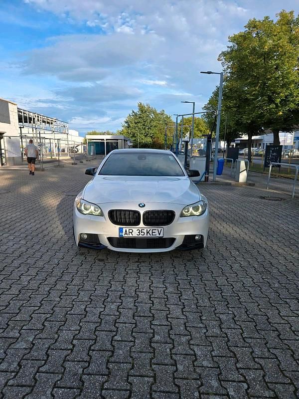 Weiß Gebraucht 2025 BMW 535 M Sport Limousine | 20.000 € - Bild 1/4