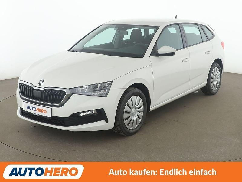 Gebraucht Skoda Scala Cool Plus 95 PS (69 kW) 2022 Weiß Kleinwagen