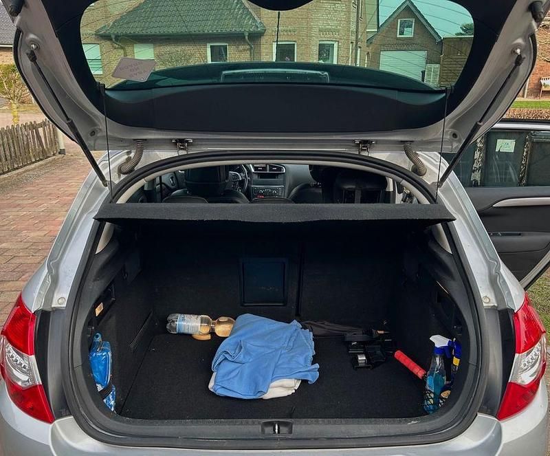 Gebraucht Citroën C4 Exclusive 111 PS (81 kW) 2011 Silber Limousine