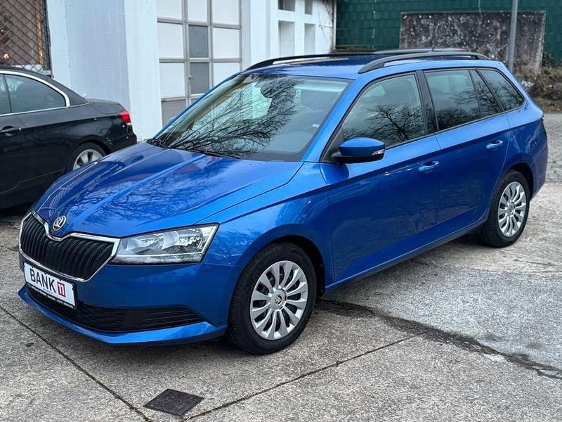 Blau Gebraucht 2022 Skoda Fabia Kombi | 14.990 € (Guter Preis) - Bild 1/4