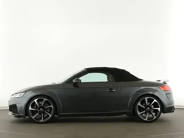 Gebraucht Audi TT Roadster Comfort 400 PS (294 kW) 2023 Daytonagrau perleffekt Cabrio