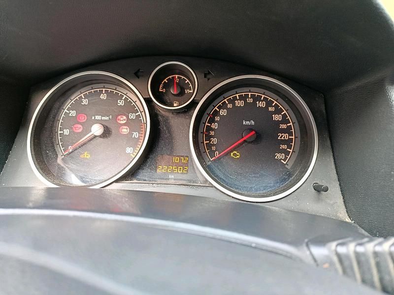 Gebraucht Opel Astra 108 PS (79 kW) 2005 Grau Kombi