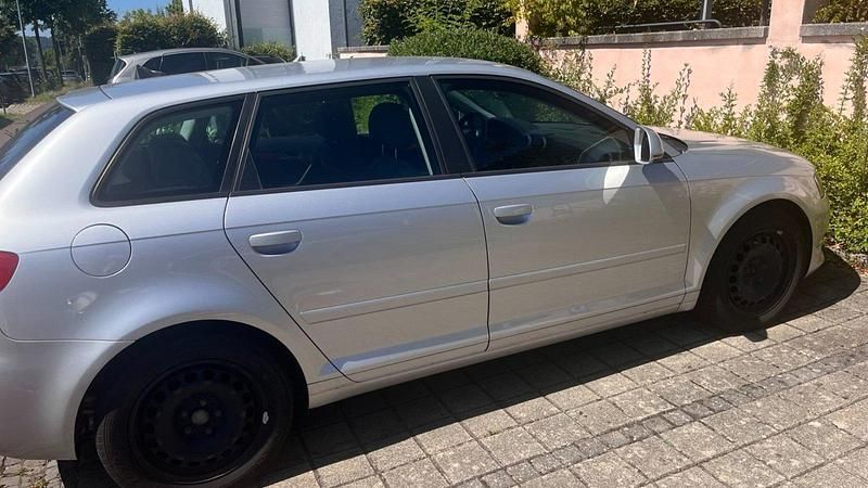 Grau Gebraucht 2009 Audi A3 Limousine | 6.800 € (Fairer Preis) - Bild 1/4
