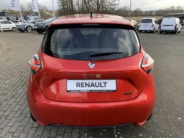 Gebraucht Renault Zoe Iconic 100 kW (136 PS) 2022 Dezirrot (metallic) Kleinwagen
