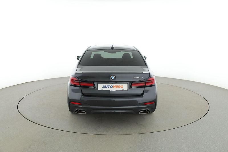 Gebraucht BMW 520 M Sport 190 PS (139 kW) 2021 Grau Limousine