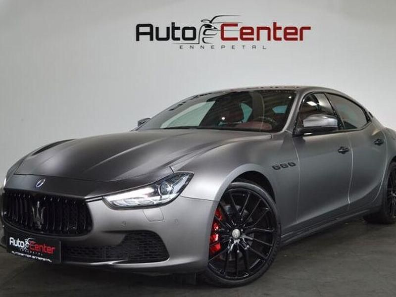 Grau Gebraucht 2017 Maserati Ghibli Coupé | 32.990 € - Bild 1/4