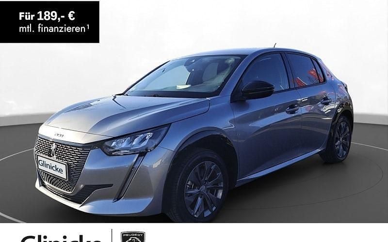 Grau Gebraucht 2023 Peugeot 208 Allure Kleinwagen | 17.940 € (Superpreis) - Bild 1/4