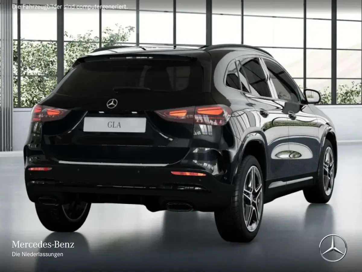 Gebraucht Mercedes GLA200 AMG line 163 PS (119 kW) 2025 Grau SUV