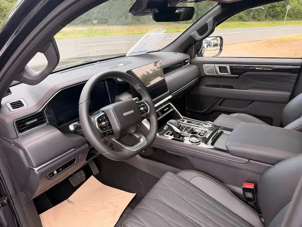 Neu Foton 4 160 PS (117 kW) 2026 Schwarz SUV
