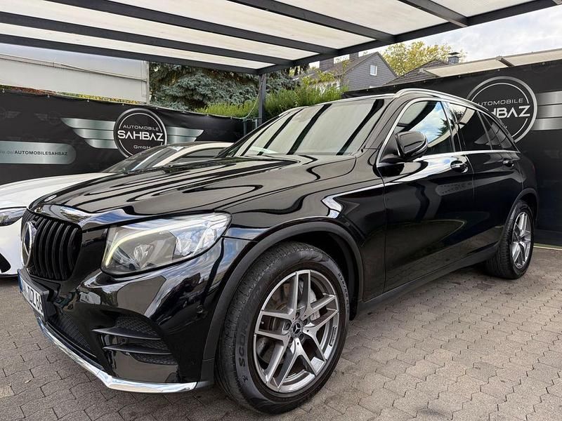 Schwarz Gebraucht 2018 Mercedes GLC250 AMG SUV | 27.480 € (Fairer Preis) - Bild 1/4