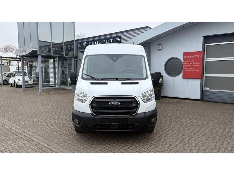Gebraucht Ford Transit Trend 131 PS (96 kW) 2022 Frostweiß Limousine