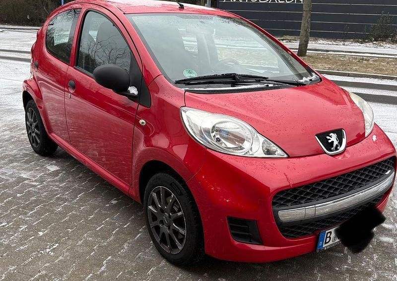 Gebraucht Peugeot 107 Filou 68 PS (50 kW) 2010 Rot Kleinwagen