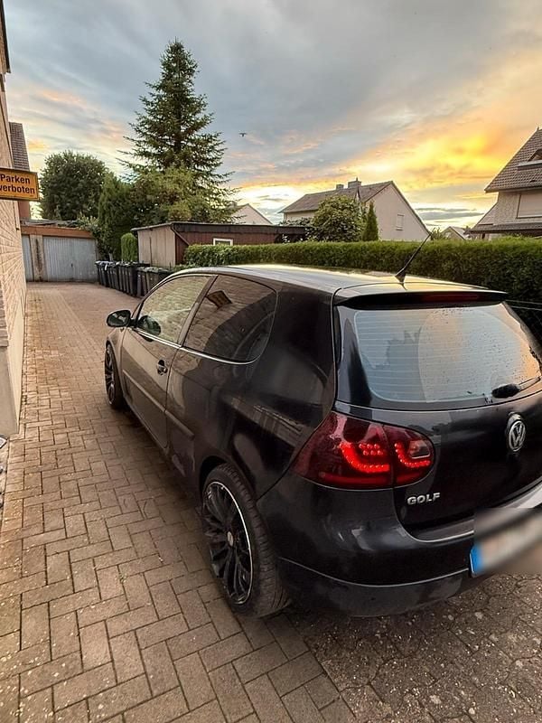 Schwarz Gebraucht 2007 VW Golf V Kleinwagen | 1.999 € (Fairer Preis) - Bild 1/4