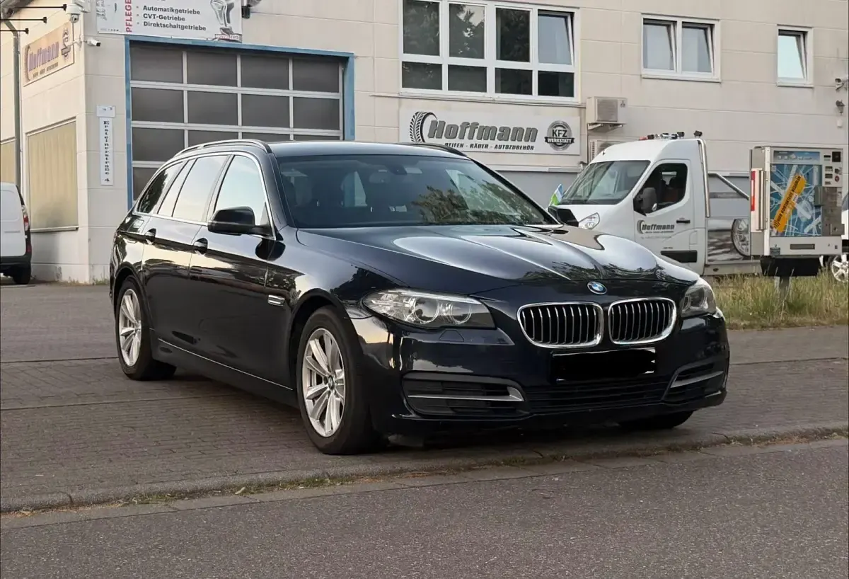 Gebraucht BMW 520 184 PS (135 kW) 2014 Schwarz Kombi