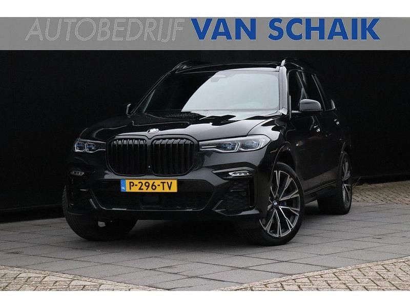 Schwarz Gebraucht 2020 BMW X7 Executive SUV | 57.376 € (Fairer Preis) - Bild 1/4