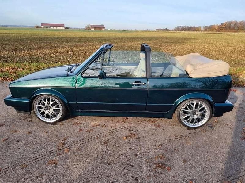 Grün Gebraucht 1991 VW Golf Cabriolet Classicline Cabrio | 14.900 € - Bild 1/4