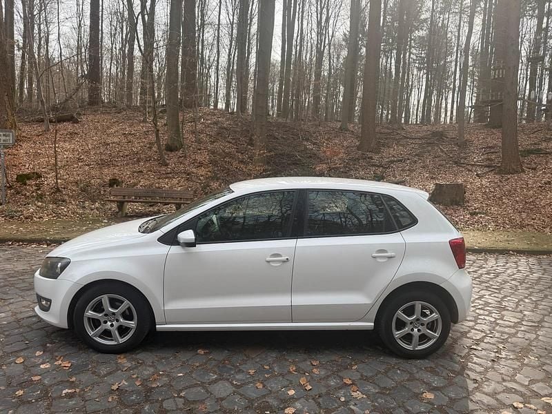 Gebraucht VW Polo 90 PS (66 kW) 2012 Weiß Kleinwagen