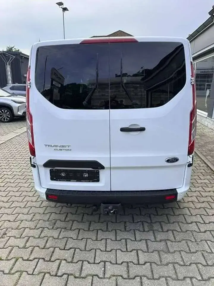 Gebraucht Ford Tourneo Trend 131 PS (96 kW) 2019 Frostweiß Kombi