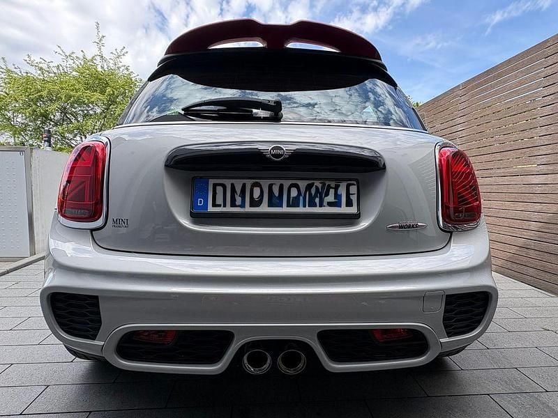 Gebraucht Mini John Cooper Works 231 PS (169 kW) 2021 Silber Kleinwagen