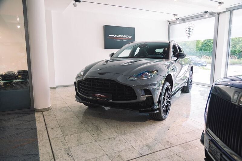 Grau Gebraucht 2023 Aston Martin DBX 707 SUV | 154.700 € (Guter Preis) - Bild 1/4