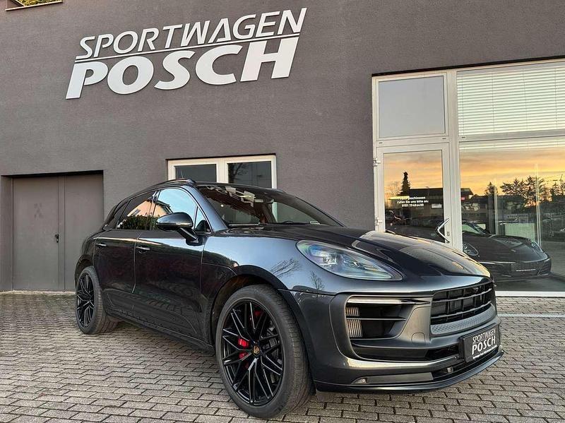 Vulkangrau Gebraucht 2021 Porsche Macan GTS SUV | 71.800 € (Fairer Preis) - Bild 1/4